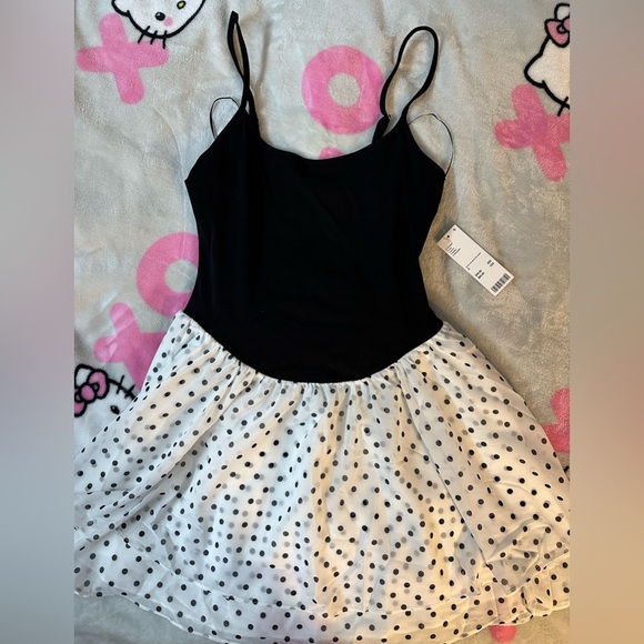 Women’s UO Sonnie Day Basque Waist Cami Mini Black & White Polka Dot Dress - Picture 3 of 10